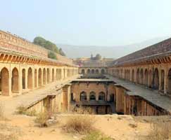 Tour Package In Neemrana